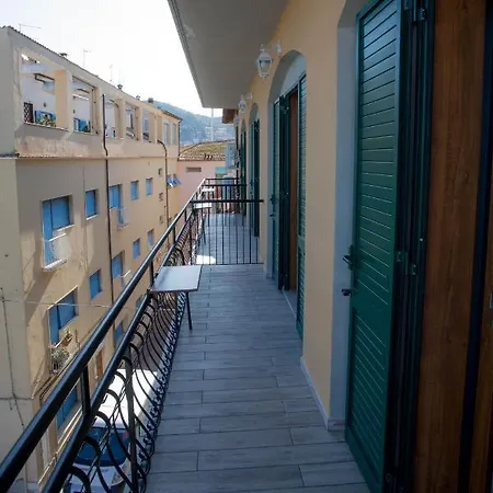 Lungomare Porto Santo Stefano *